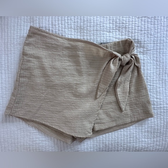 Flattering patterned summer skirt - Picture 1 of 3